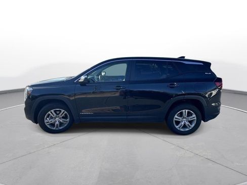 Used 2024 GMC Terrain SLE image 9