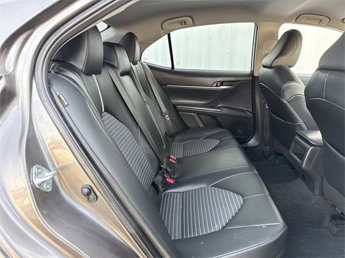 Used 2024 Toyota Camry SE image 29