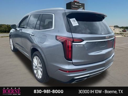 Used 2021 Cadillac XT6 Premium Luxury image 9
