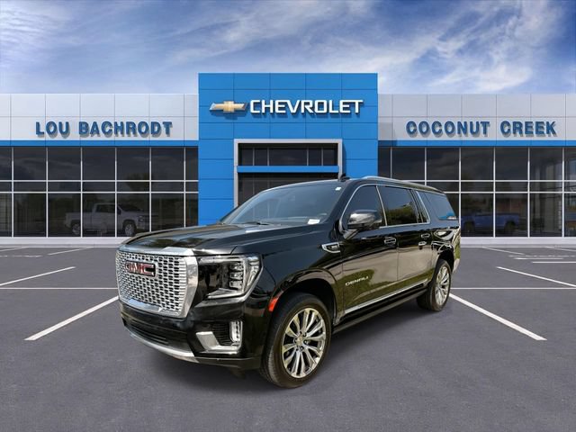 Used 2023 GMC Yukon XL Denali AWD/4WD image 4