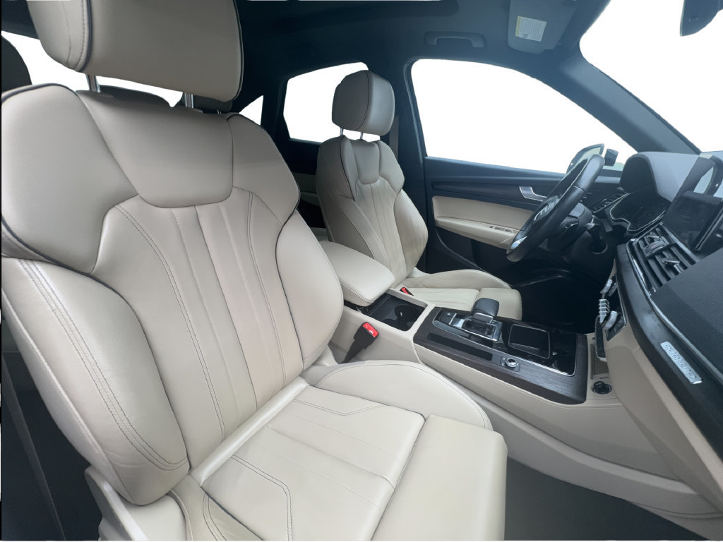 Used 2023 Audi Q5 2.0T Premium w/ Convenience Package AWD/4WD image 32