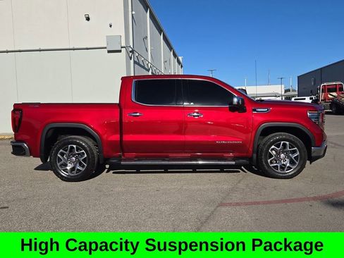 Used 2024 GMC Sierra 1500 SLT image 9