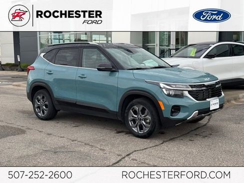 Used 2024 Kia Seltos S AWD/4WD image 1