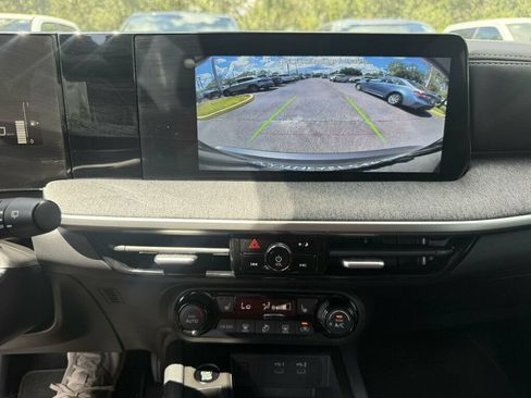 Used 2026 Nissan Kicks SV w/ Charging Package FWD image 6