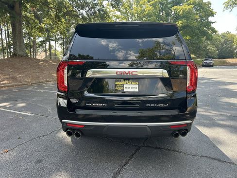 Used 2022 GMC Yukon Denali w/ Denali Premium Package AWD/4WD image 4