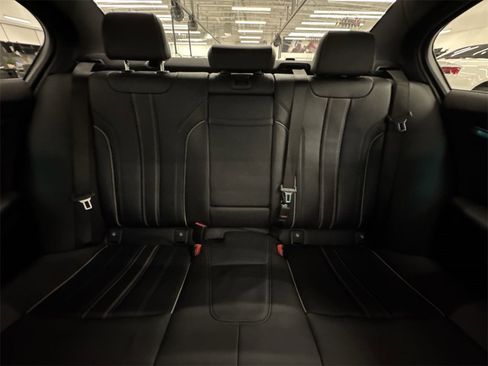 Used 2018 BMW 530i xDrive image 23