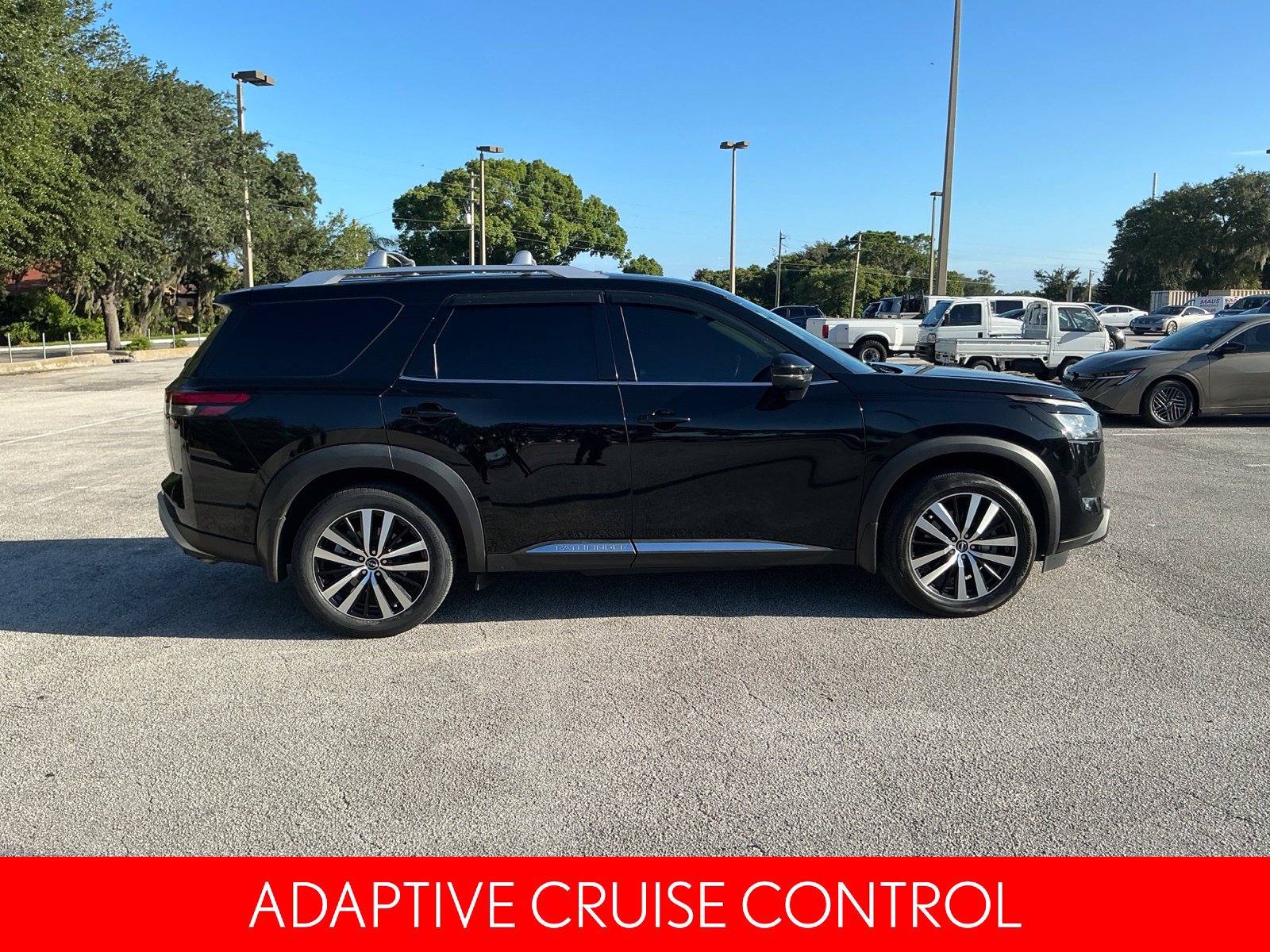 Certified 2024 Nissan Pathfinder Platinum w/ Cargo Package FWD image 11