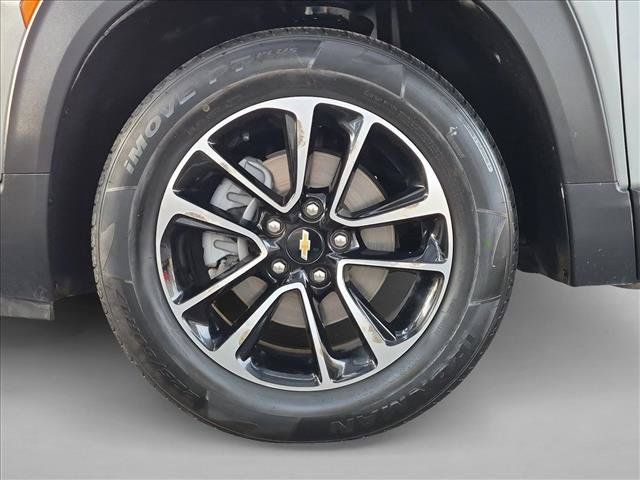Used 2025 Chevrolet TrailBlazer LT AWD/4WD image 22