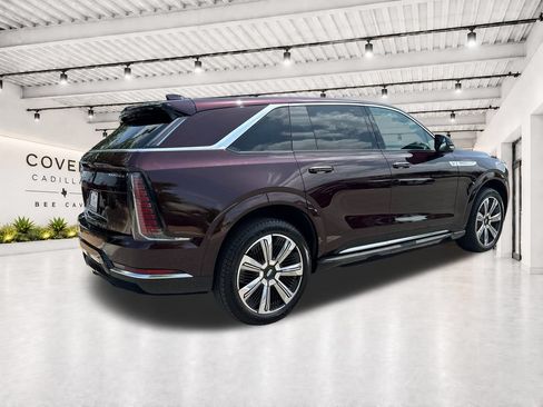 Used 2025 Cadillac Escalade IQ Luxury 2 w/ LPO, Premium Carpet Package AWD/4WD image 13