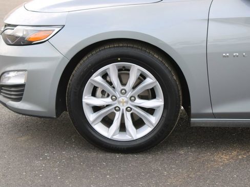 Used 2024 Chevrolet Malibu LT FWD image 17