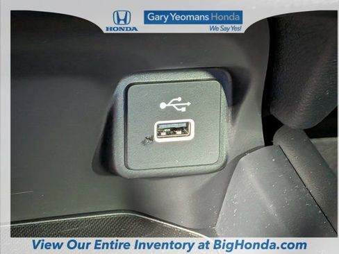 Certified 2025 Honda HR-V Sport image 22