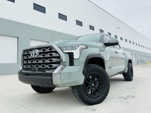 Used 2025 Toyota Tundra Platinum image 1