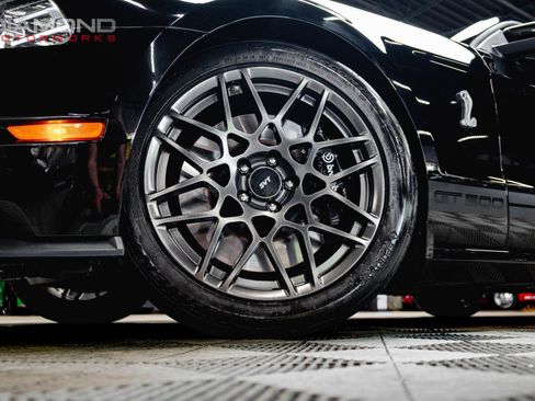 Used 2013 Ford Mustang Shelby GT500 RWD image 8