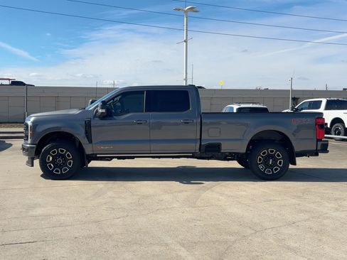 Used 2026 Ford F350 Platinum AWD/4WD image 3