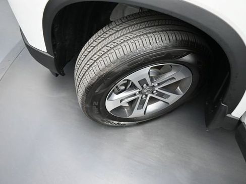 Used 2025 Honda Pilot EX-L image 29