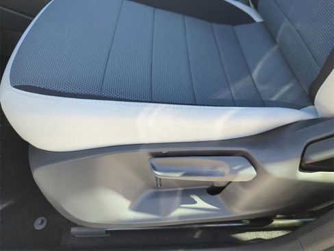 New 2026 Volkswagen Taos S image 31