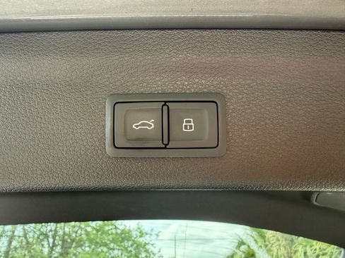 Used 2020 Audi Q3 2.0T Premium w/ Convenience Package image 35