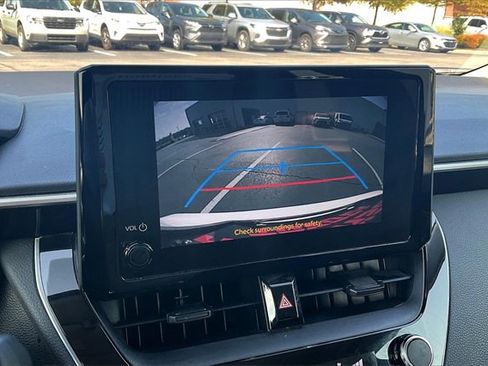 Used 2023 Toyota Corolla LE image 21