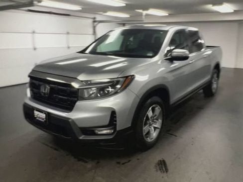 Used 2025 Honda Ridgeline RTL image 4