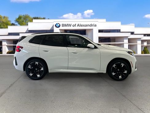 New 2026 BMW X3 xDrive30i w/ Premium Package AWD/4WD image 4