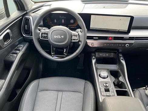 New 2025 Kia Sorento EX w/ EX Panoramic Sunroof Package image 2