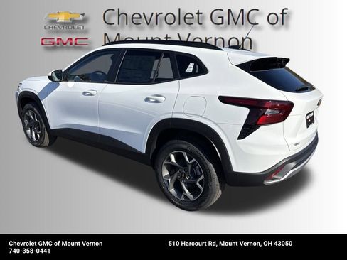 New 2026 Chevrolet Trax LT image 3