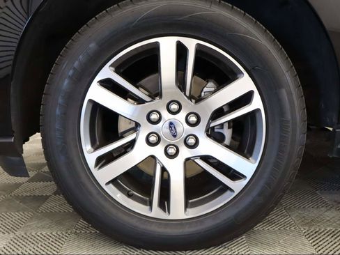 Used 2023 Ford Expedition Limited image 6