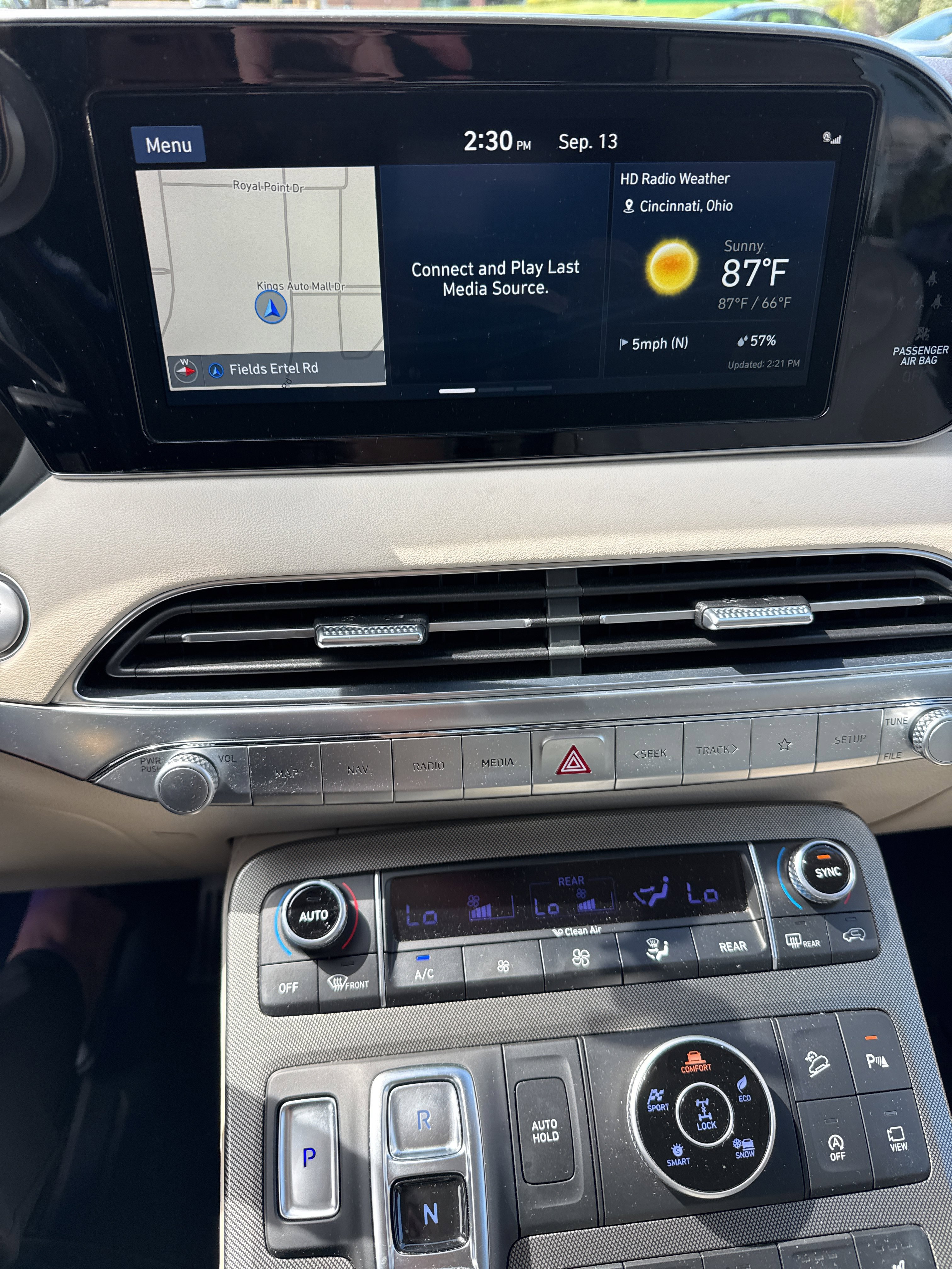 Used 2020 Hyundai Palisade Limited AWD/4WD image 2