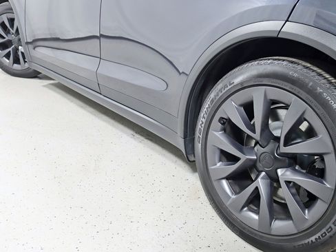 Used 2024 Tesla Model X AWD/4WD image 13