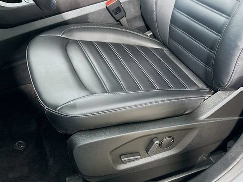 Used 2022 Ford Edge SEL w/ Convenience Package AWD/4WD image 11