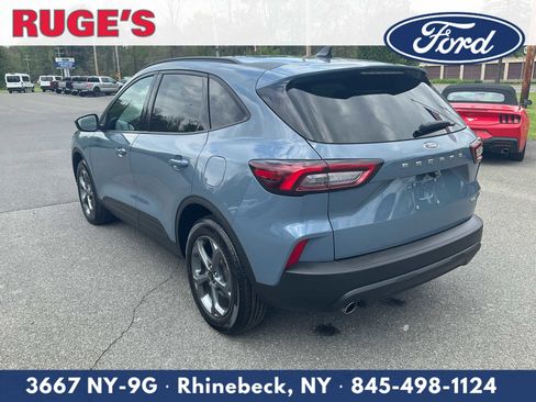 Certified 2025 Ford Escape ST-Line Select AWD/4WD image 6