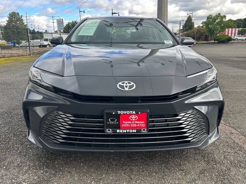 Certified 2025 Toyota Camry XLE FWD image 2
