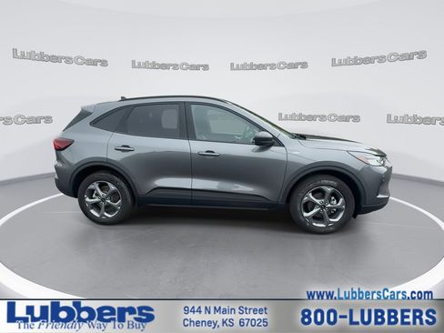 Used 2025 Ford Escape ST-Line AWD/4WD image 9