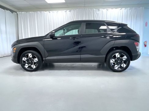Used 2024 Hyundai Kona SEL w/ Convenience Package image 2