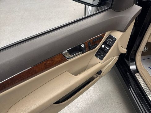 Used 2011 Mercedes-Benz C 300 4MATIC Sedan image 12