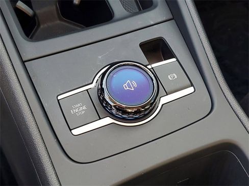 Certified 2025 Volkswagen Tiguan S image 23