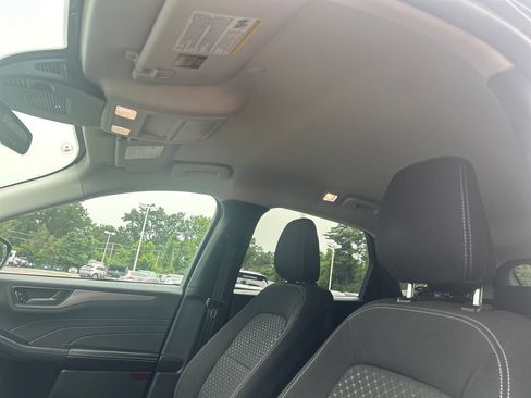 Used 2023 Ford Escape Active w/ Tech Pack #1 AWD/4WD image 26