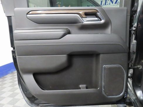 Used 2024 Chevrolet Silverado 2500 LT w/ Midnight Edition image 55