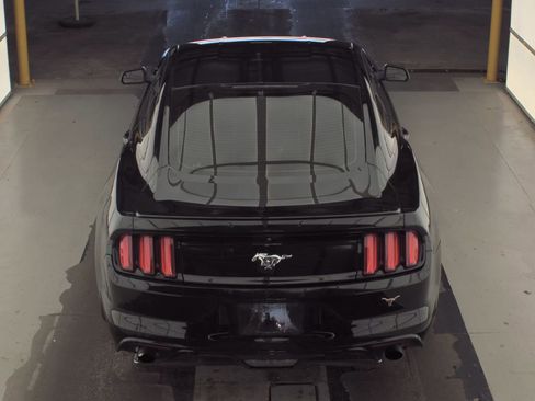 Used 2017 Ford Mustang Coupe image 10