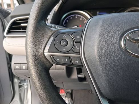 Used 2022 Toyota Camry LE FWD image 16