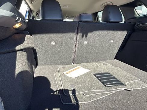 New 2026 Nissan Kicks SR w/ Cold Weather Package image 27