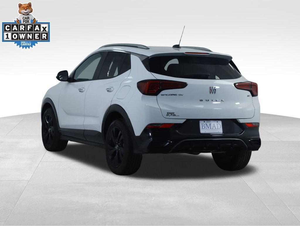 Used 2024 Buick Encore GX Sport Touring FWD image 10