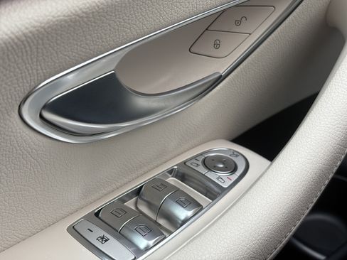 Used 2021 Mercedes-Benz E 350 Sedan image 30