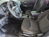 Used 2019 Jeep Cherokee Latitude w/ Popular Appearance Group image 6