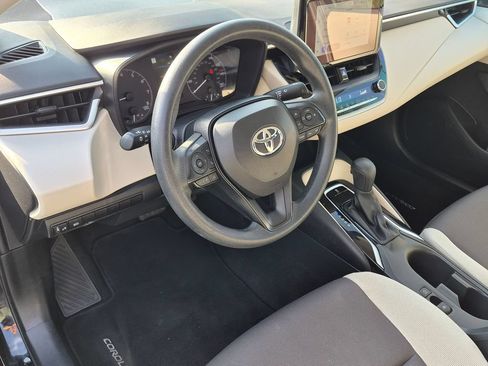Used 2024 Toyota Corolla LE FWD image 10