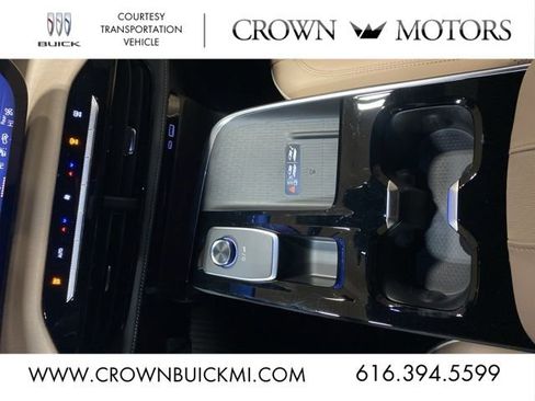 Used 2025 Buick Enclave Preferred w/ LPO, Floor Liner Package image 23