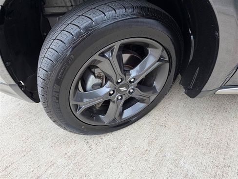 Used 2019 Dodge Journey Crossroad w/ Nav & Sun Group FWD image 21