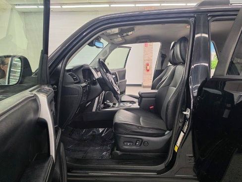 Used 2021 Toyota 4Runner SR5 Premium AWD/4WD image 32