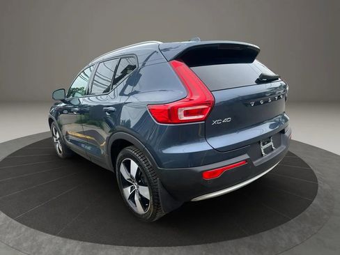 Used 2022 Volvo XC40 T5 Momentum w/ Premium Package AWD/4WD image 7