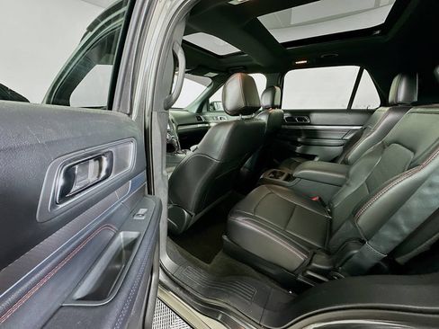 Used 2017 Ford Explorer Sport w/ Equipment Group 401A AWD/4WD image 17